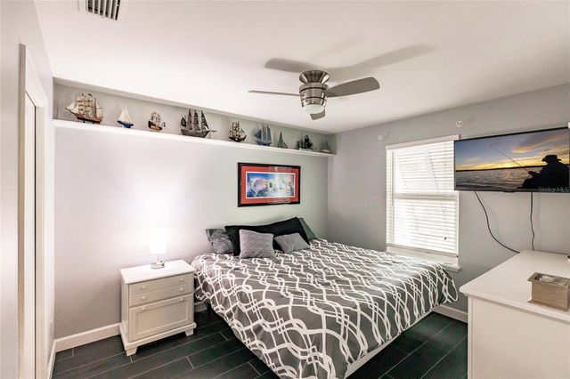 6053 E PEPPERTREE WAY 118, Sarasota, FL 34242