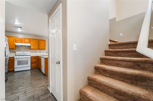 7429 Granada Willows Street, Las Vegas, NV 89139