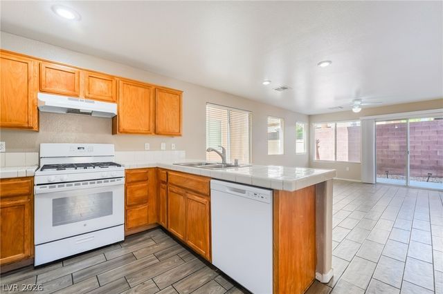7429 Granada Willows Street, Las Vegas, NV 89139