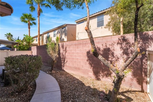 7429 Granada Willows Street, Las Vegas, NV 89139