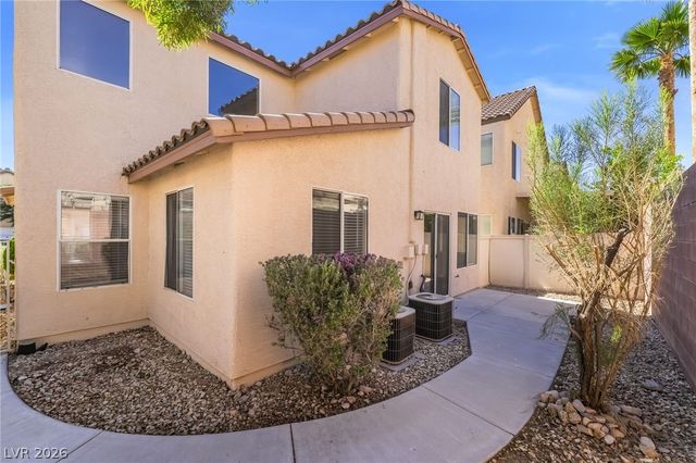 7429 Granada Willows Street, Las Vegas, NV 89139