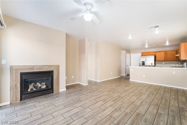 7429 Granada Willows Street, Las Vegas, NV 89139