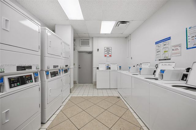 1825 S Ocean Dr 313, Hallandale Beach, FL 33009