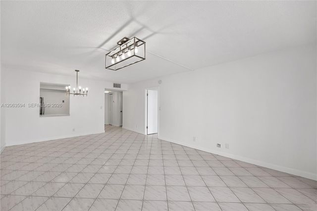 1825 S Ocean Dr 313, Hallandale Beach, FL 33009