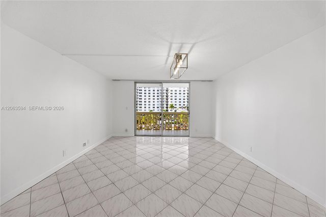 1825 S Ocean Dr 313, Hallandale Beach, FL 33009