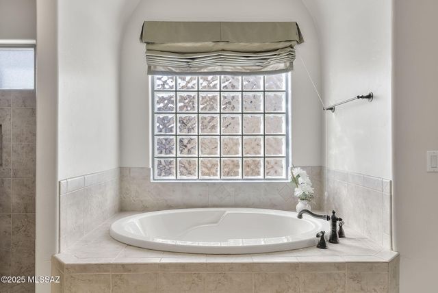 41 Calle Maria Elena, Tubac, AZ 85646