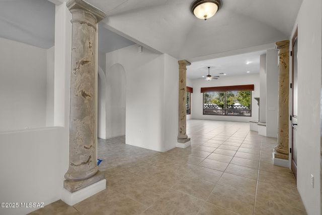 41 Calle Maria Elena, Tubac, AZ 85646