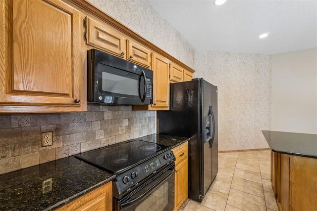 1801 Whispering Trail, Midwest City, OK 73130