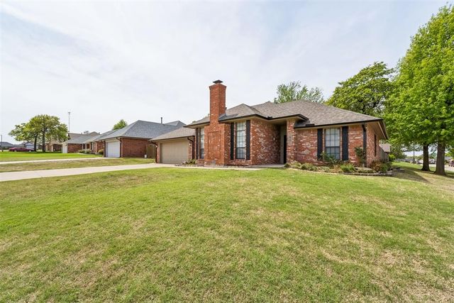 1801 Whispering Trail, Midwest City, OK 73130