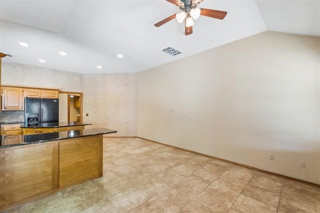 1801 Whispering Trail, Midwest City, OK 73130