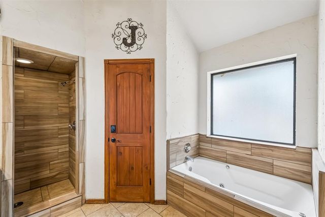 1801 Whispering Trail, Midwest City, OK 73130