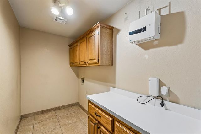 1801 Whispering Trail, Midwest City, OK 73130