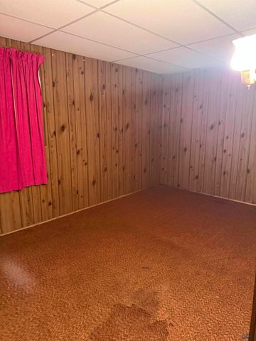 818 ALLEN AVE, Rapid City, SD 57701