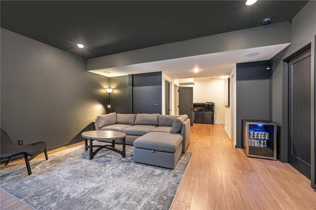 3133 SW Summit View Trail, Lee's Summit, MO 64082