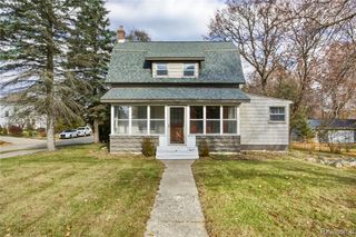 703 Parkdale Road, Rochester, MI 48307