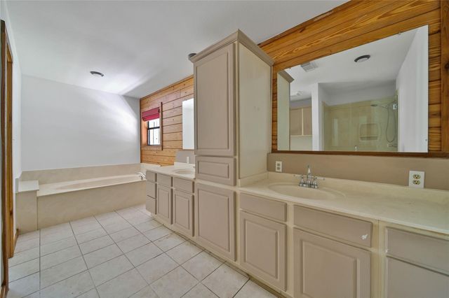 28615 Ascot Farms Road, Magnolia, TX 77354