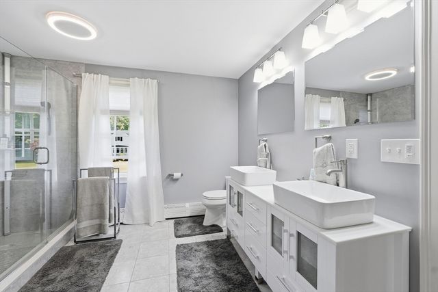 45 Constitution Dr, Leominster, MA 01453