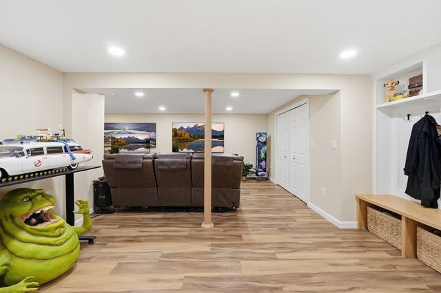 45 Constitution Dr, Leominster, MA 01453
