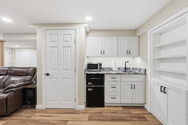 45 Constitution Dr, Leominster, MA 01453