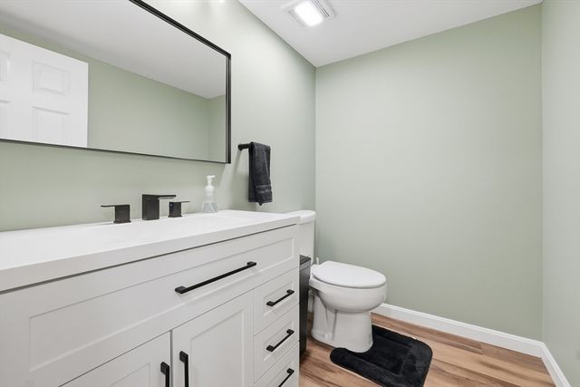 45 Constitution Dr, Leominster, MA 01453