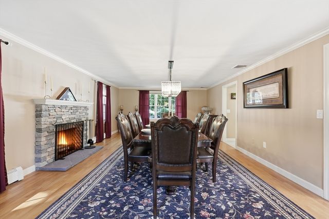45 Constitution Dr, Leominster, MA 01453