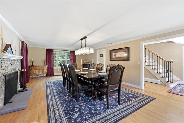 45 Constitution Dr, Leominster, MA 01453