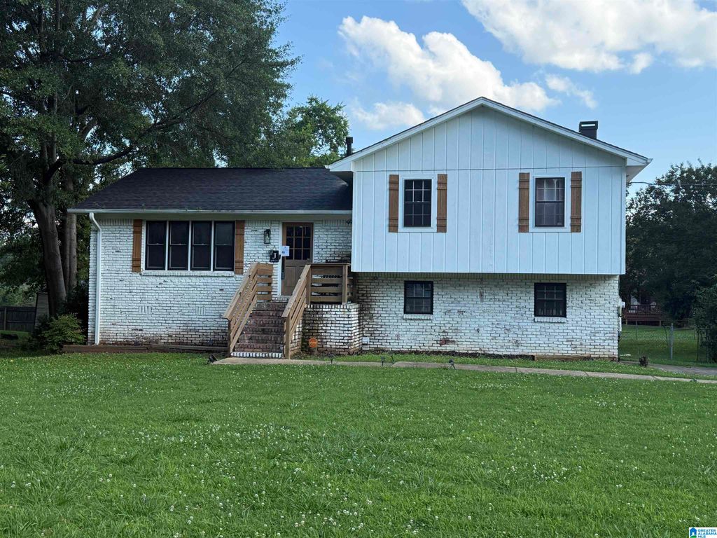 234 HIGHLAND DRIVE, Bessemer, AL 35023