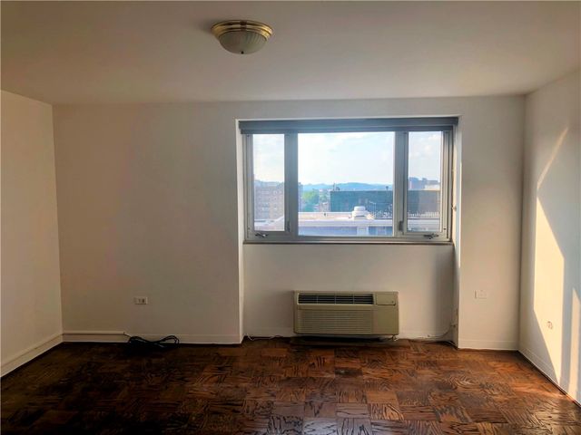 128 N Craig St 911, Oakland, PA 15213