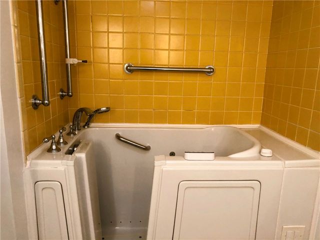 128 N Craig St 911, Oakland, PA 15213