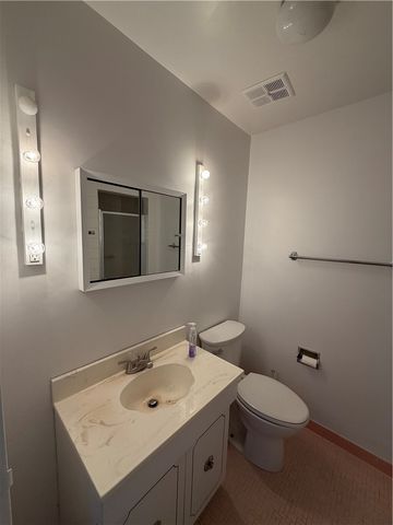 128 N Craig St 911, Oakland, PA 15213