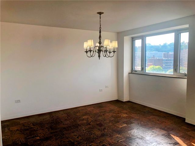 128 N Craig St 911, Oakland, PA 15213