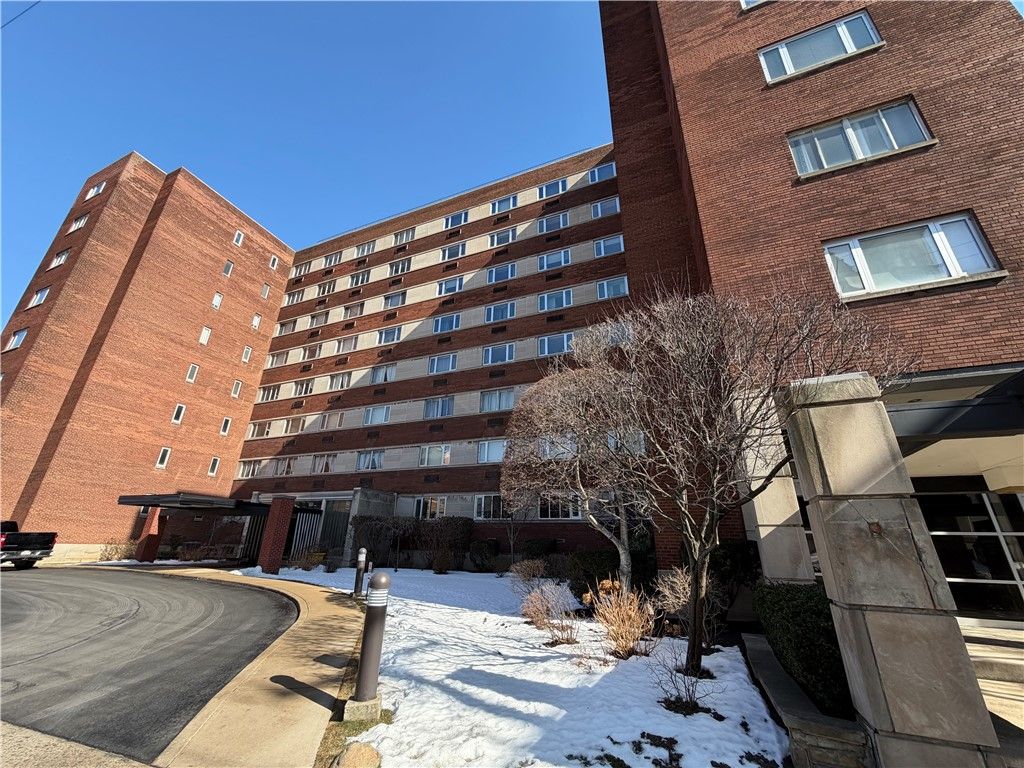 128 N Craig St 911, Oakland, PA 15213