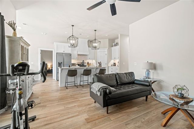 5225 Skylar Rae Road, Edmond, OK 73034