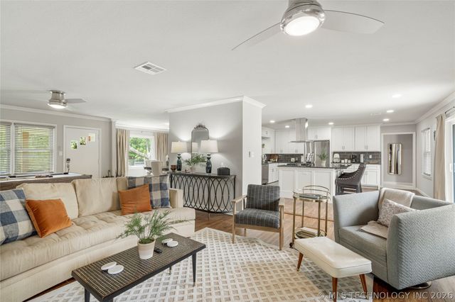 3637 S Lewis Avenue, Tulsa, OK 74105