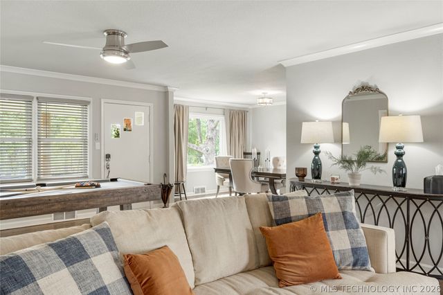 3637 S Lewis Avenue, Tulsa, OK 74105