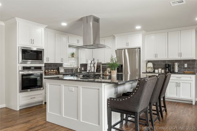 3637 S Lewis Avenue, Tulsa, OK 74105