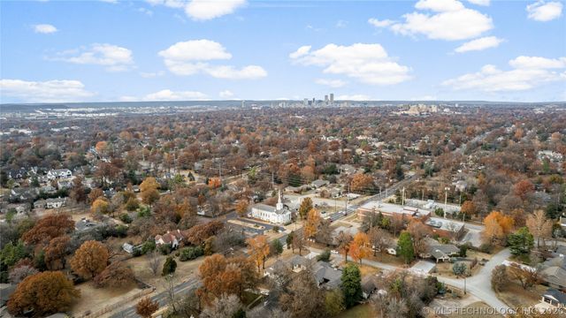 3637 S Lewis Avenue, Tulsa, OK 74105