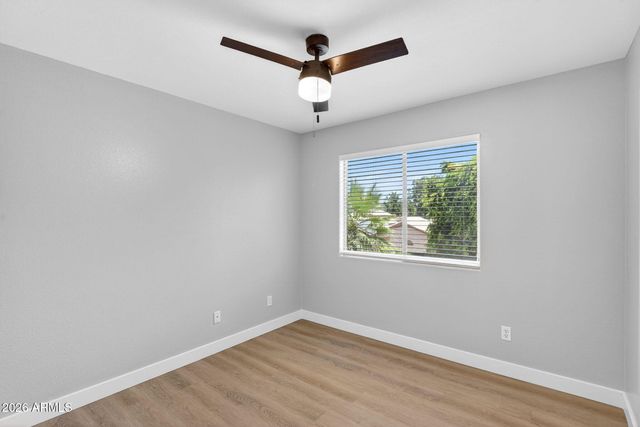 219 W ANGELA Drive, Phoenix, AZ 85023