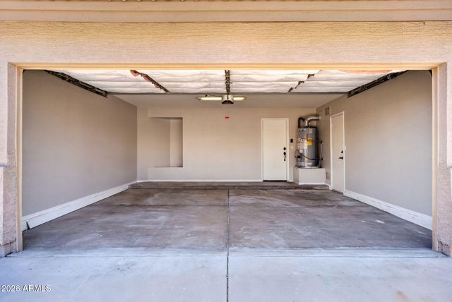 219 W ANGELA Drive, Phoenix, AZ 85023