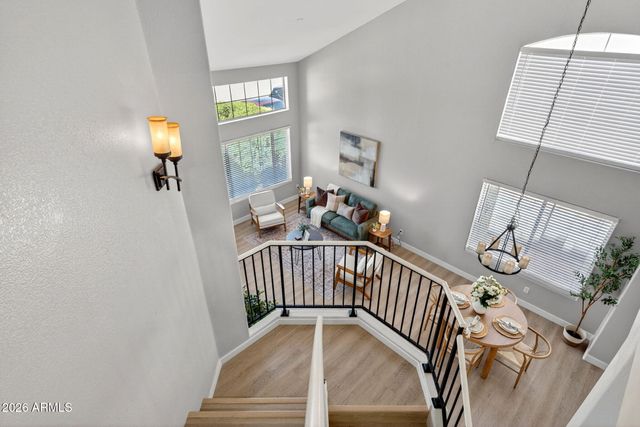219 W ANGELA Drive, Phoenix, AZ 85023