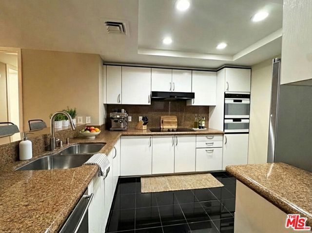 10520 Wilshire Boulevard 801, Los Angeles, CA 90024