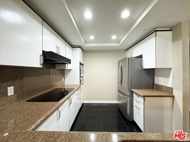 10520 Wilshire Boulevard 801, Los Angeles, CA 90024