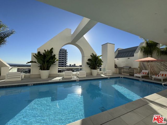 10520 Wilshire Boulevard 801, Los Angeles, CA 90024