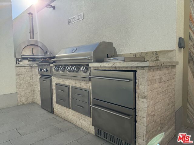 10520 Wilshire Boulevard 801, Los Angeles, CA 90024