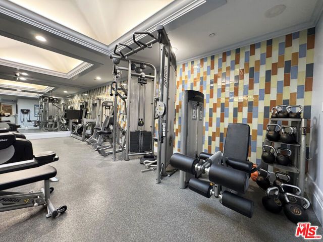 10520 Wilshire Boulevard 801, Los Angeles, CA 90024