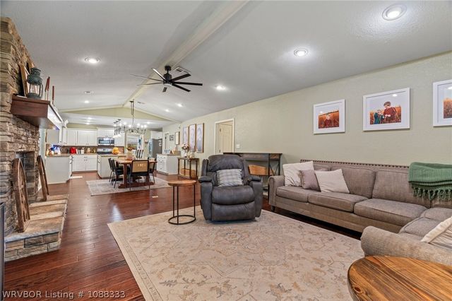 316 Bronzewood Lane, Van Buren, AR 72956