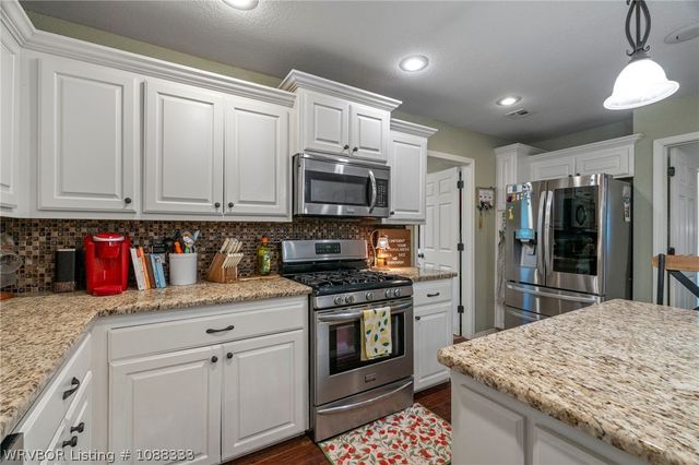 316 Bronzewood Lane, Van Buren, AR 72956