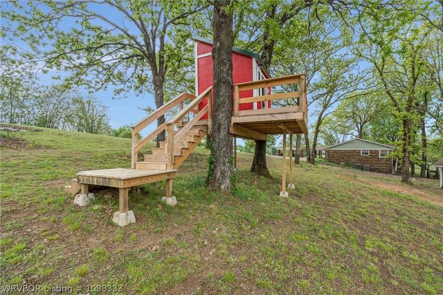 316 Bronzewood Lane, Van Buren, AR 72956