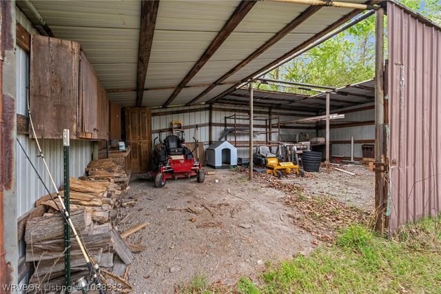 316 Bronzewood Lane, Van Buren, AR 72956