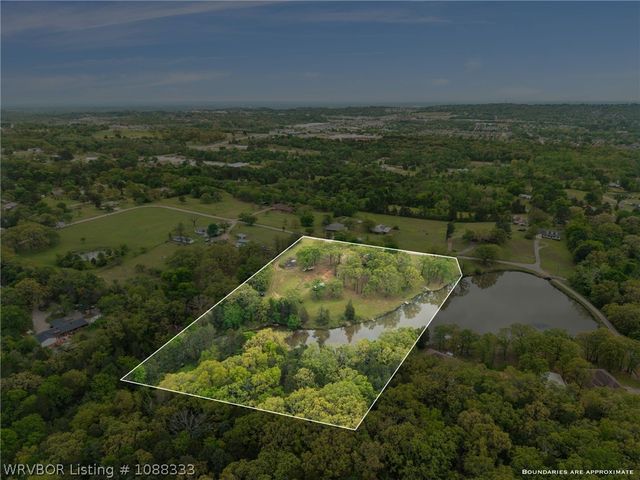316 Bronzewood Lane, Van Buren, AR 72956